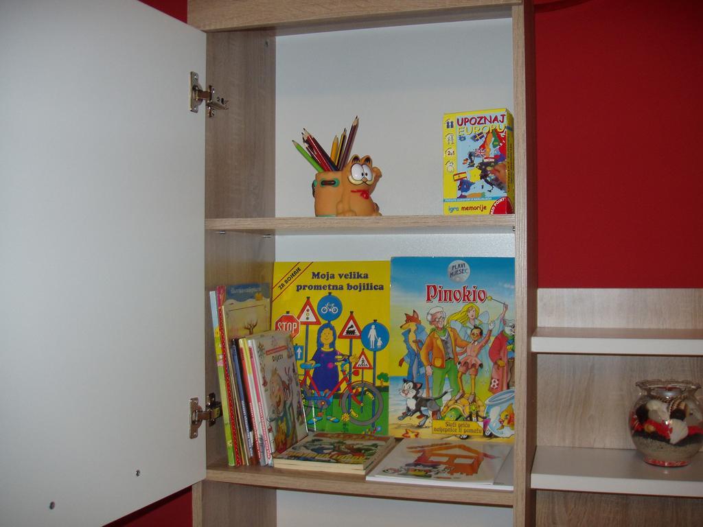 Apartman Marko Ogulin Luaran gambar