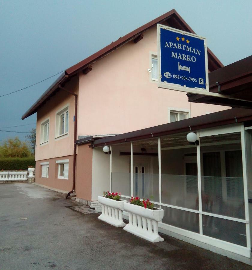 Apartman Marko Ogulin Luaran gambar